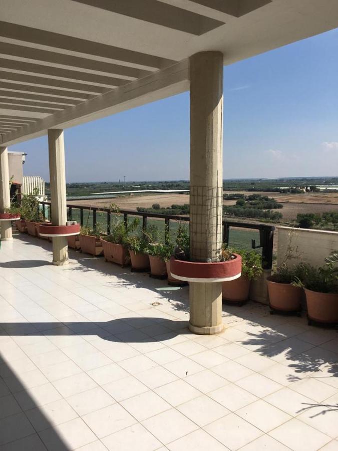 Apartamento Luminoso Attico Trani Exterior foto